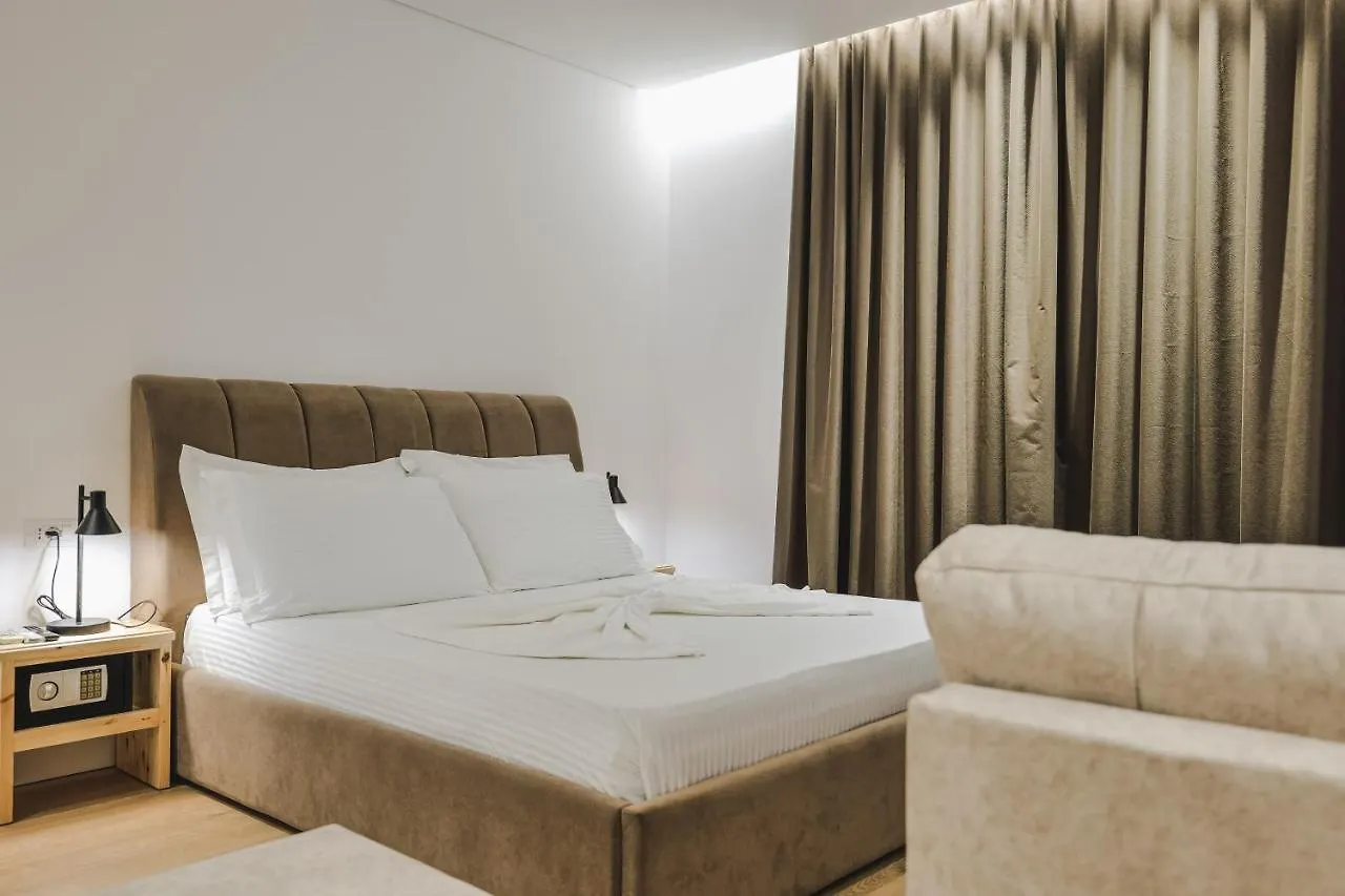 Luxury Villa Alisja Sarande With Private Beach 4*,